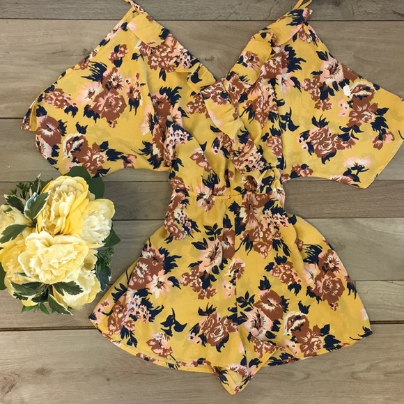 Other - Yellow floral romper